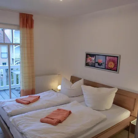 Apartment Ferienwohnung T10 *